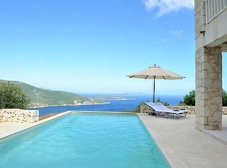 Urania Luxury Villas Pondi Екстериор снимка