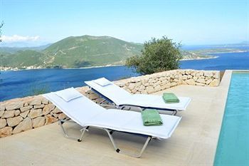 Urania Luxury Villas Pondi Екстериор снимка